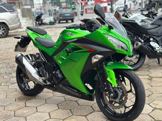 KAWASAKI NINJA 300 